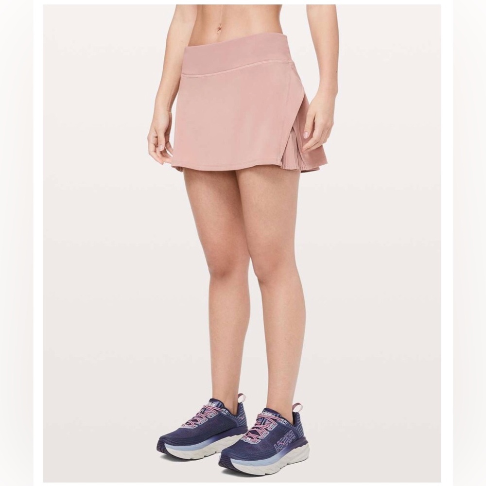 051. Lululemon Play Off The Pleats Skirt 13”